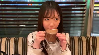 Dheweke iku kanca sing belongs kanggo klub padha ing universitas.Lan iku prawan paling atraktif ing klub.Iki atmosfer seksi Jepang.