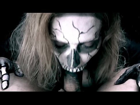 ❤️ Demon girl ngisep pitik jago karo dheweke ireng tutuk lan ngulu cum. ❤️  Seks ing kita  ❌️❤